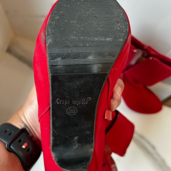 Crape Myrtle Red Bootie Size 38 (7.5) - Picture 2 of 6